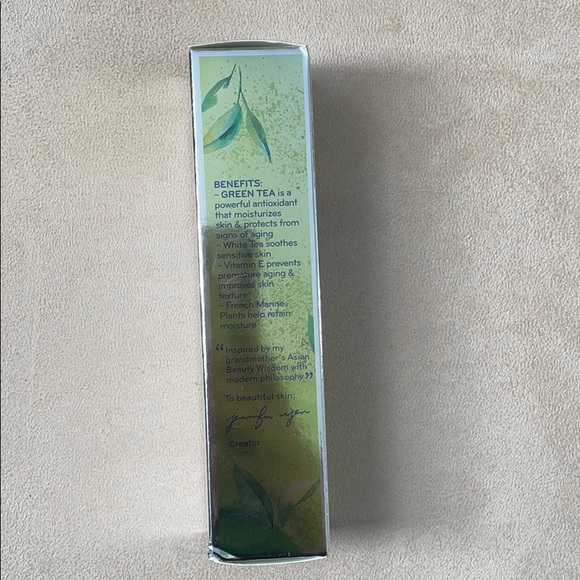 Purlisse Matcha Green Tea Moisturizer - Picture 2 of 5